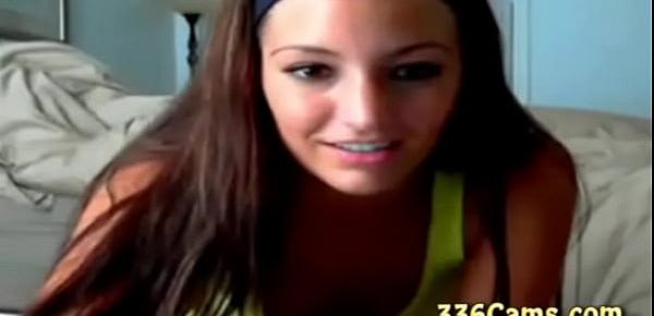  Sexy Brunette Teen With Smile On Yellow T-Shirt  Play On Webcam